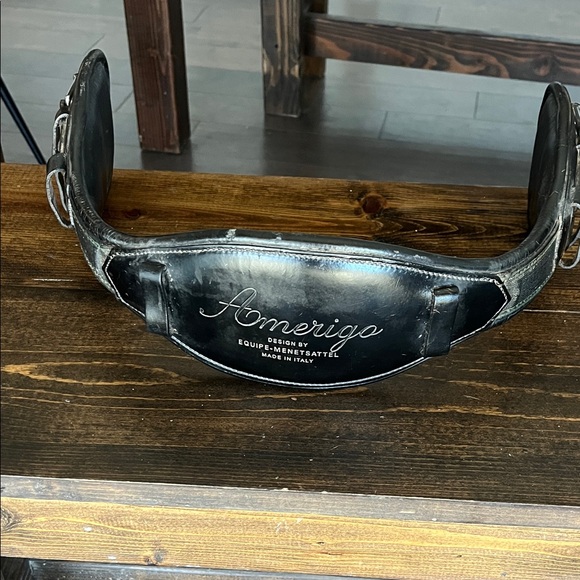 Amerigo Black Leather 70 Dressage Girth - Picture 3 of 4